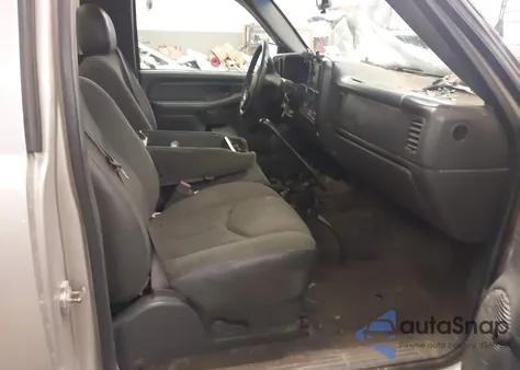 2006 Chevrolet Silverado 1500 Work Truck z USA, uszkodzony, nr VIN 3GCEC14X66G265276